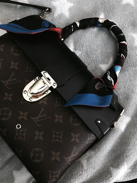 louis vuitton purse square|louis vuitton bandeau on bag.